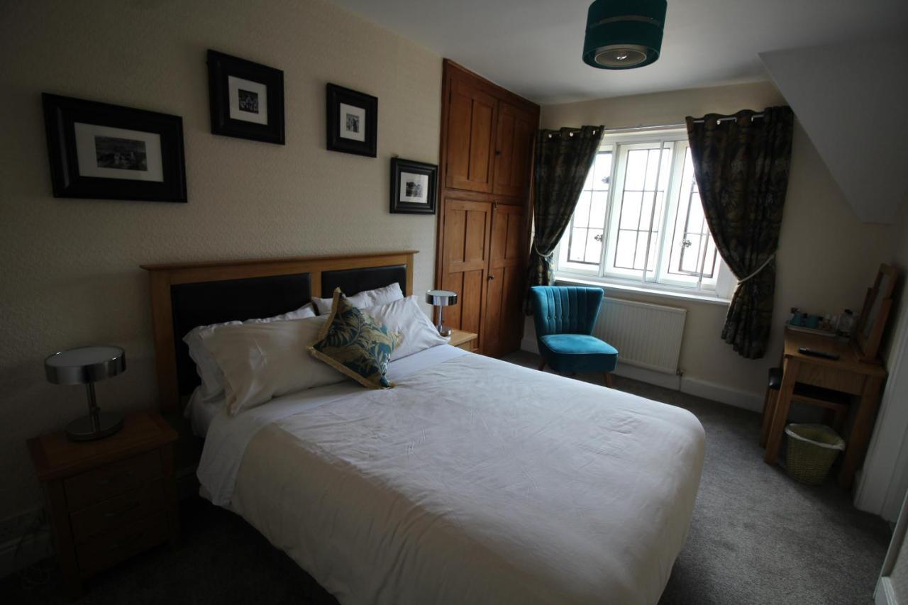 The Clothiers Arms Hotel Stroud  Bilik gambar